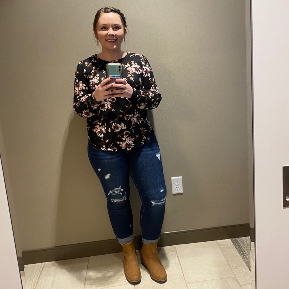 Meet your Posher, Makaela